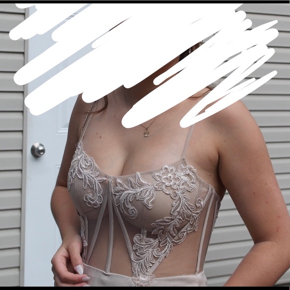 prom dress - Picture 4 of 6